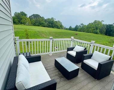 525 Buttonwood St - Photo Thumbnail 7