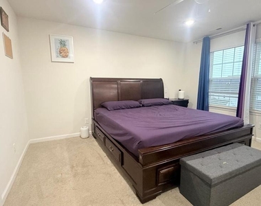 729 Sun Valley Court - Photo Thumbnail 11