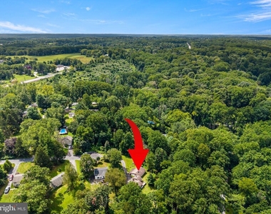 25 E Pennsbury Way - Photo Thumbnail 27