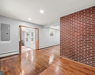 25 E Pennsbury Way - Photo Thumbnail 5