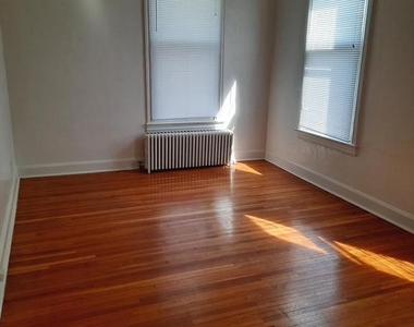 12 S Filbert Street - Photo Thumbnail 6