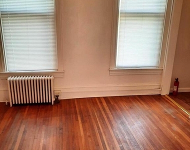 12 S Filbert Street - Photo Thumbnail 4
