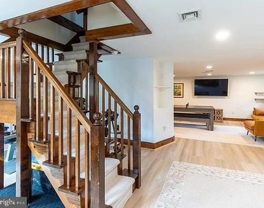1596 River Road - Photo Thumbnail 4