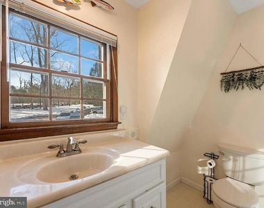1596 River Road - Photo Thumbnail 11