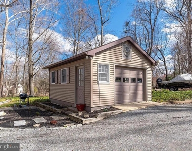 1596 River Road - Photo Thumbnail 19