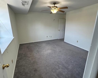 1155 York Road - Photo Thumbnail 3
