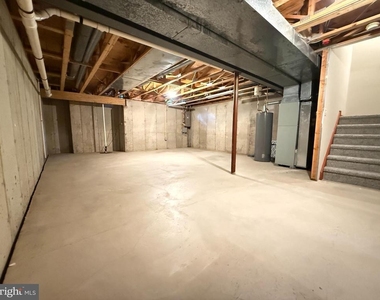 9408 Sheffield Drive - Photo Thumbnail 14