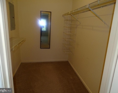 1404 Beacon Hill Drive - Photo Thumbnail 6