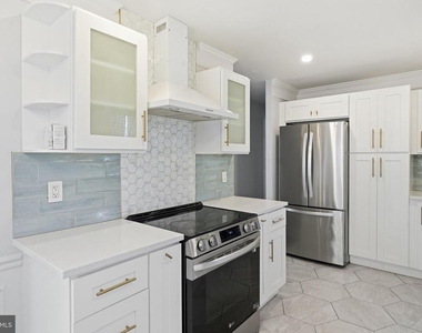 409 River Road - Photo Thumbnail 6