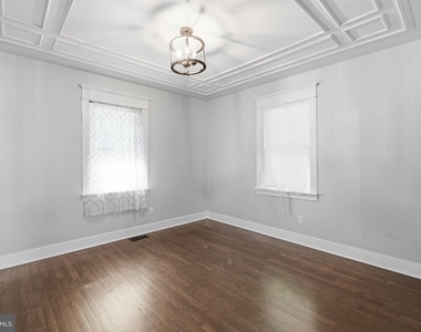 409 River Road - Photo Thumbnail 9