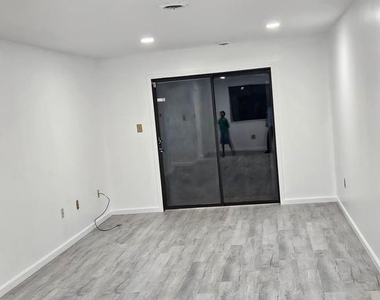 55-7 Holly Drive - Photo Thumbnail 8