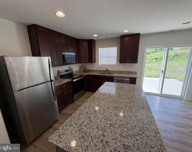 65 Chesterfield Road - Photo Thumbnail 4
