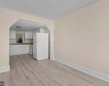28 Poplar Street - Photo Thumbnail 9
