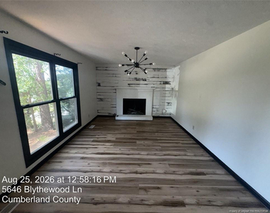 5646 Blythewood Lane - Photo Thumbnail 6