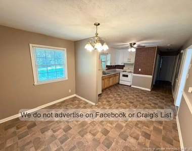 806 Hicks Avenue - Photo Thumbnail 2