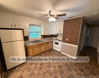 806 Hicks Avenue - Photo Thumbnail 3