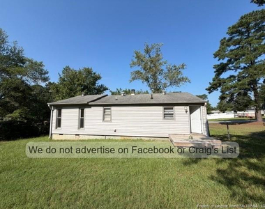 2817 Pine Springs Drive - Photo Thumbnail 10
