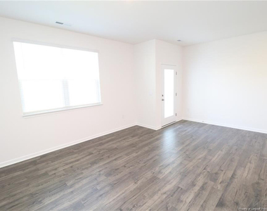 374 Freestall Drive - Photo Thumbnail 12