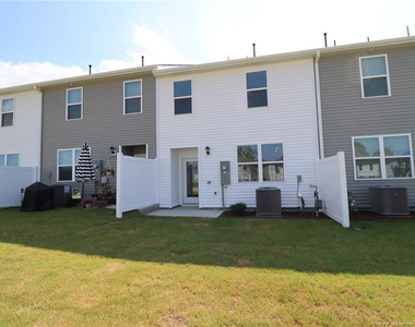 374 Freestall Drive - Photo Thumbnail 30