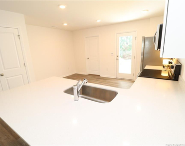 5816 Brambleberry Way - Photo Thumbnail 8