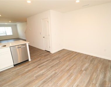 5816 Brambleberry Way - Photo Thumbnail 15