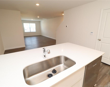 5816 Brambleberry Way - Photo Thumbnail 13