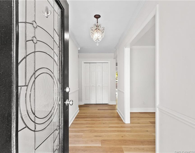120 Dundee Road - Photo Thumbnail 4
