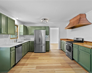 120 Dundee Road - Photo Thumbnail 9