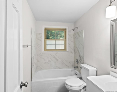 120 Dundee Road - Photo Thumbnail 36