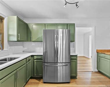 120 Dundee Road - Photo Thumbnail 11