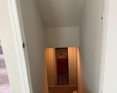 4 Hazelhurst Drive - Photo Thumbnail 7