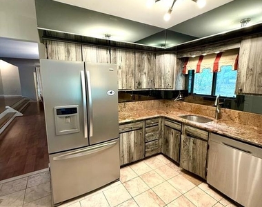 4 Hazelhurst Drive - Photo Thumbnail 1