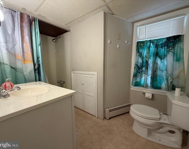 150 N Albertson Avenue - Photo Thumbnail 10