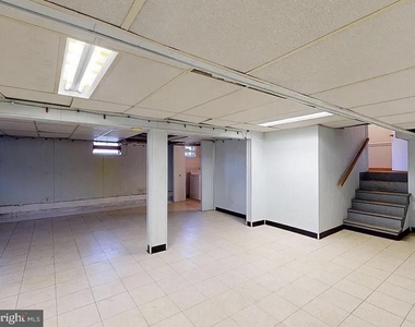 213 Wayne Drive - Photo Thumbnail 9