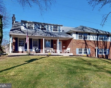 213 Wayne Drive - Photo Thumbnail 43