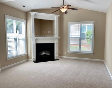 2022 Chancellor Place - Photo Thumbnail 4