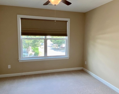 2022 Chancellor Place - Photo Thumbnail 8