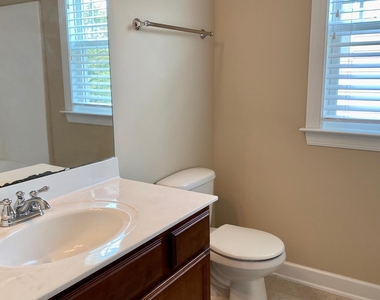 2022 Chancellor Place - Photo Thumbnail 9