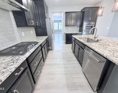 504 Eno Drive - Photo Thumbnail 4