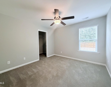 504 Eno Drive - Photo Thumbnail 13