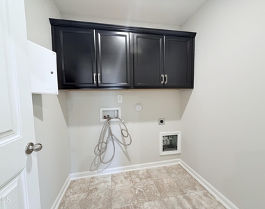 504 Eno Drive - Photo Thumbnail 12