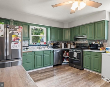 102 Washington - Photo Thumbnail 7