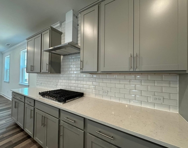 744 Longleaf Grove Lane - Photo Thumbnail 3
