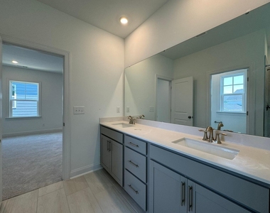 744 Longleaf Grove Lane - Photo Thumbnail 25