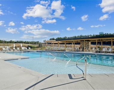 744 Longleaf Grove Lane - Photo Thumbnail 31