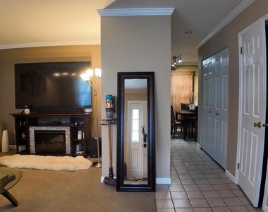 4904 Winterbury Drive - Photo Thumbnail 3