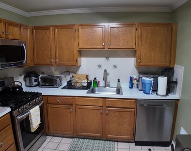 4904 Winterbury Drive - Photo Thumbnail 5