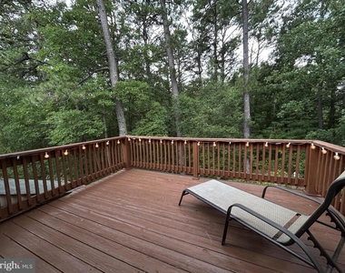 4904 Winterbury Drive - Photo Thumbnail 16