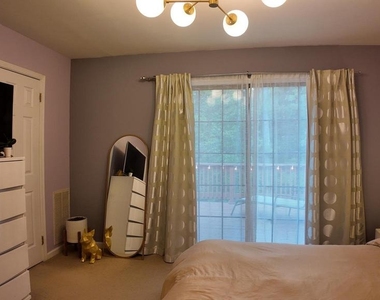 4904 Winterbury Drive - Photo Thumbnail 11