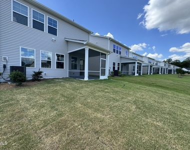 104 Yellow Iris Drive - Photo Thumbnail 32